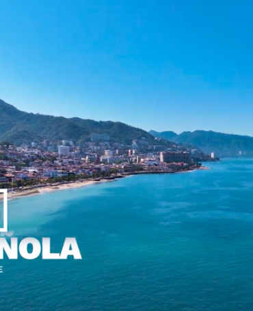 Inside a stunning ocean view Condo in the heart of Puerto Vallarta